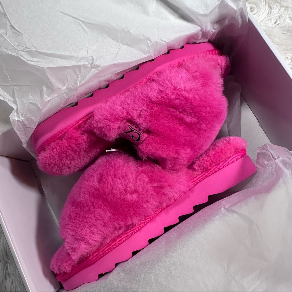 EZ Feet • Genuine Shearling Fluffy Hot Pink Slippers - Picture 9 of 12